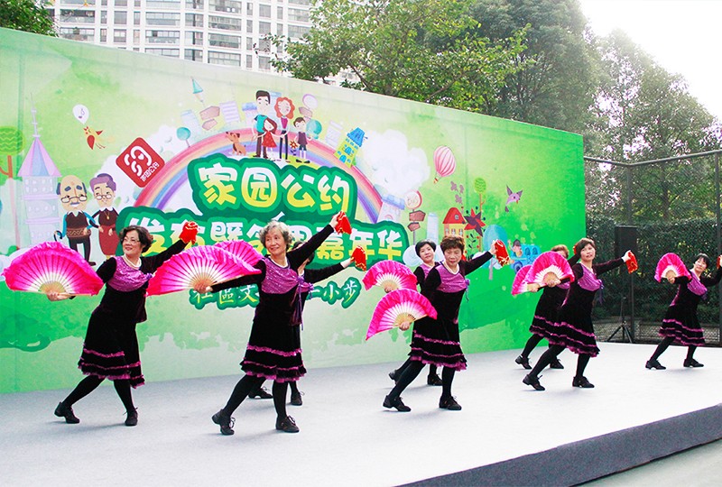 1481245511109033A63E.jpg 2.jpg