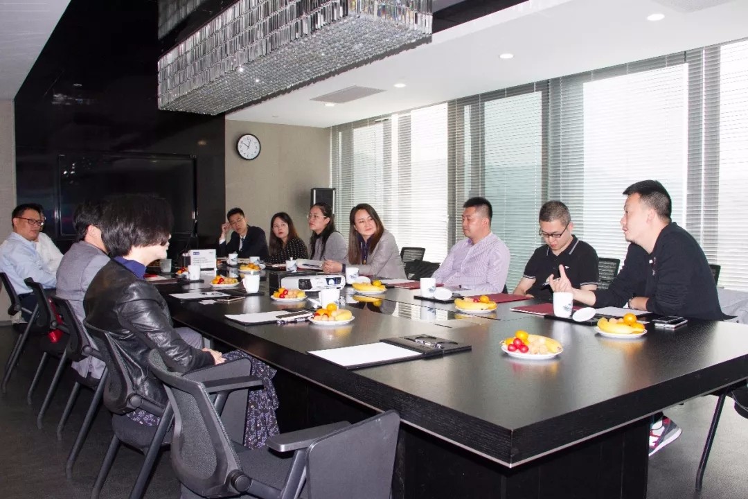 15240378561450177587.jpg 640.webp.jpg